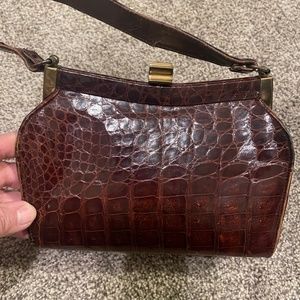 vintage leather purse, very cool, latch works great
